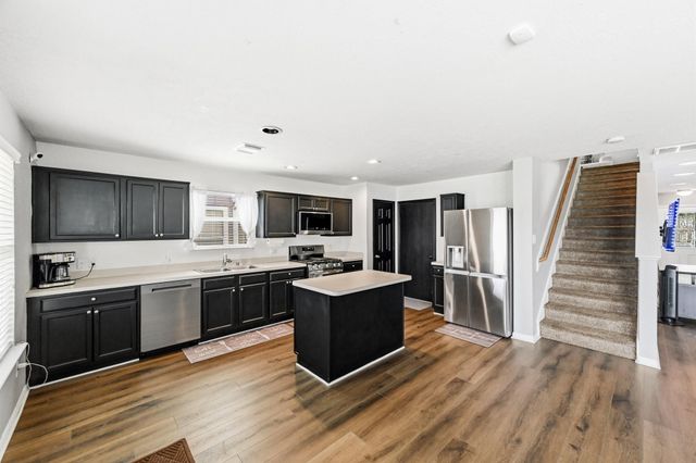 3834 Jewel Point Drive, Spring, TX 77386