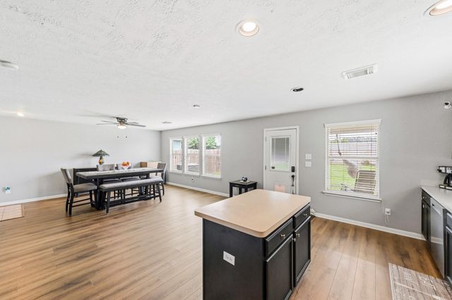 3834 Jewel Point Drive, Spring, TX 77386