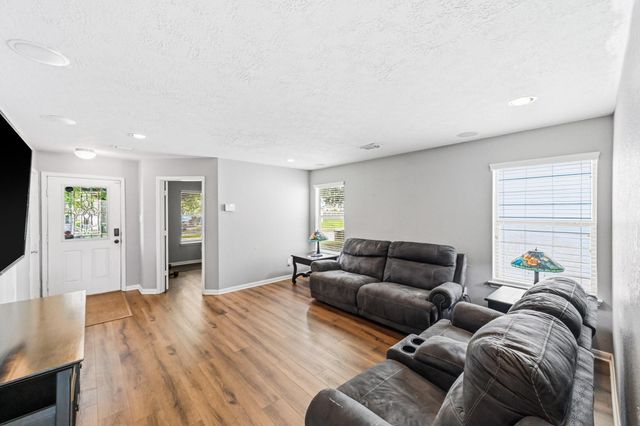 3834 Jewel Point Drive, Spring, TX 77386