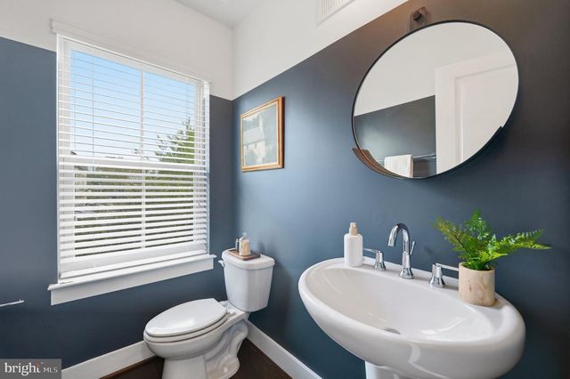 1739 13TH ST S, Arlington, VA 22204
