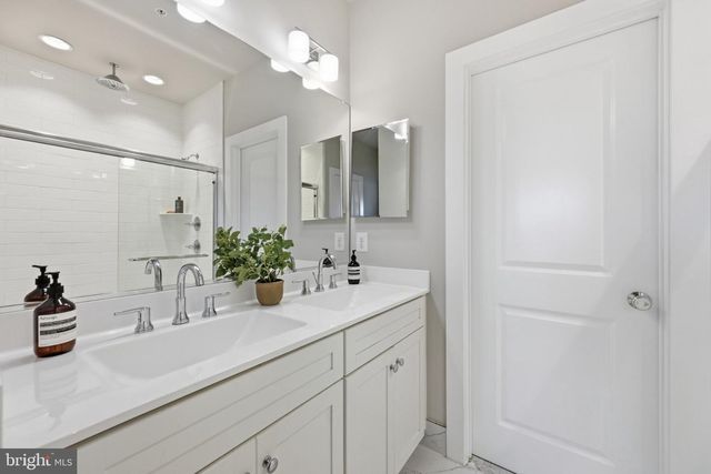 1739 13TH ST S, Arlington, VA 22204