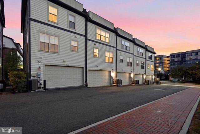 1739 13TH ST S, Arlington, VA 22204