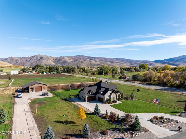 152 N 8750, Huntsville, UT 84317