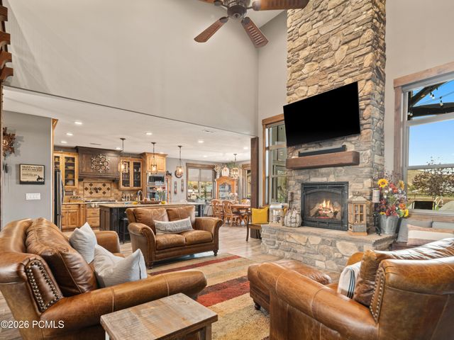 152 N 8750, Huntsville, UT 84317