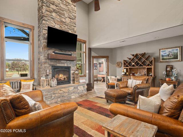 152 N 8750, Huntsville, UT 84317