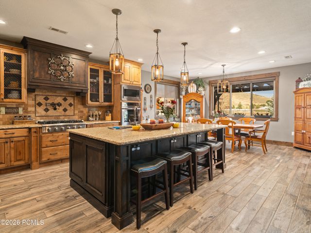 152 N 8750, Huntsville, UT 84317