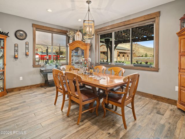 152 N 8750, Huntsville, UT 84317