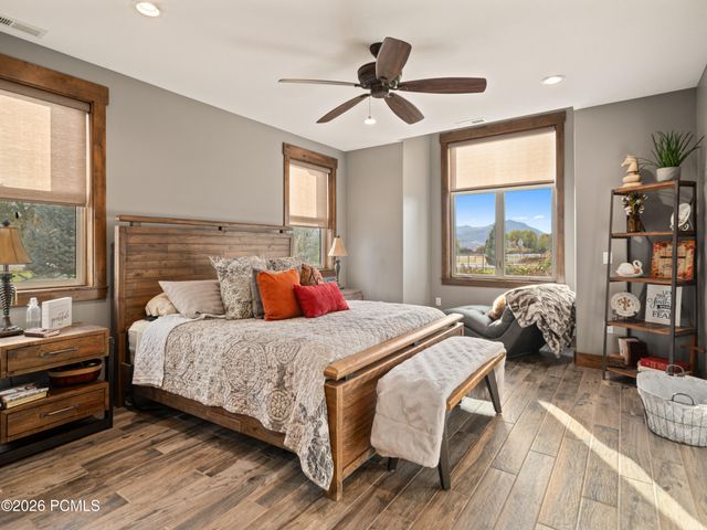 152 N 8750, Huntsville, UT 84317