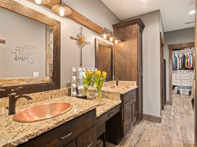 152 N 8750, Huntsville, UT 84317