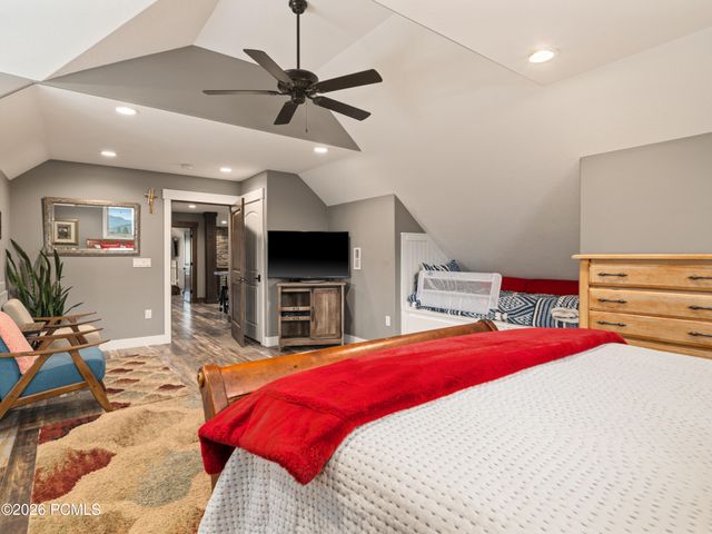 152 N 8750, Huntsville, UT 84317