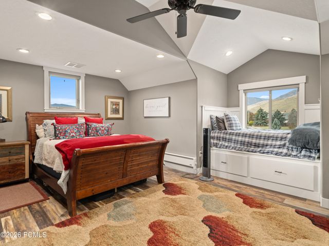 152 N 8750, Huntsville, UT 84317