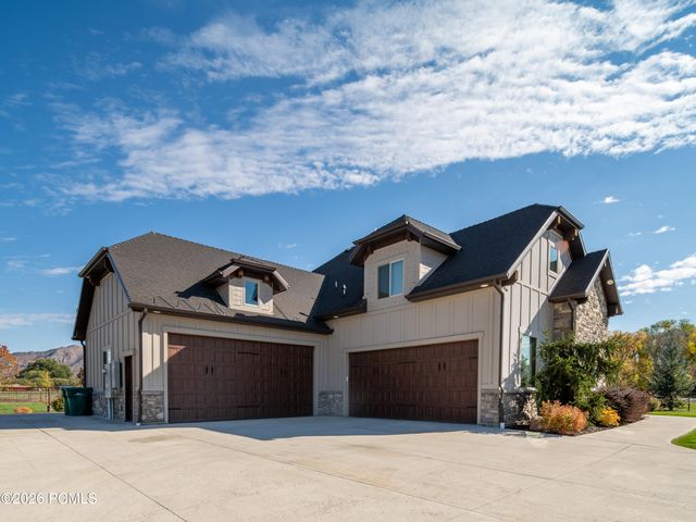 152 N 8750, Huntsville, UT 84317