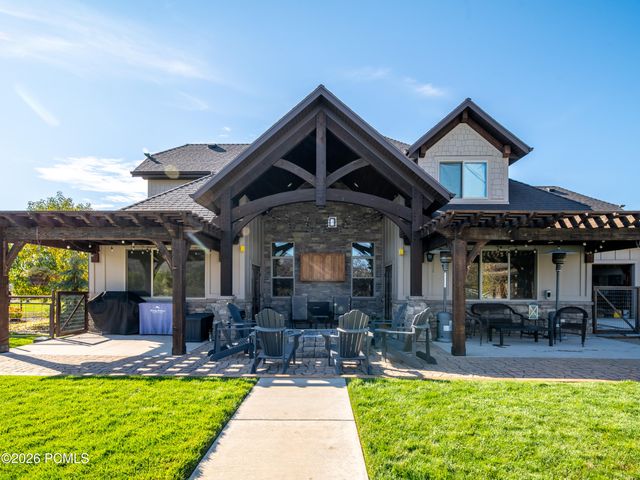 152 N 8750, Huntsville, UT 84317