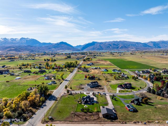 152 N 8750, Huntsville, UT 84317