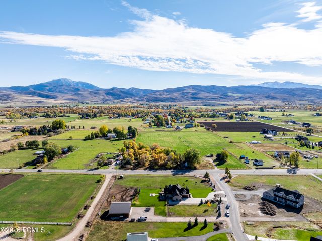 152 N 8750, Huntsville, UT 84317