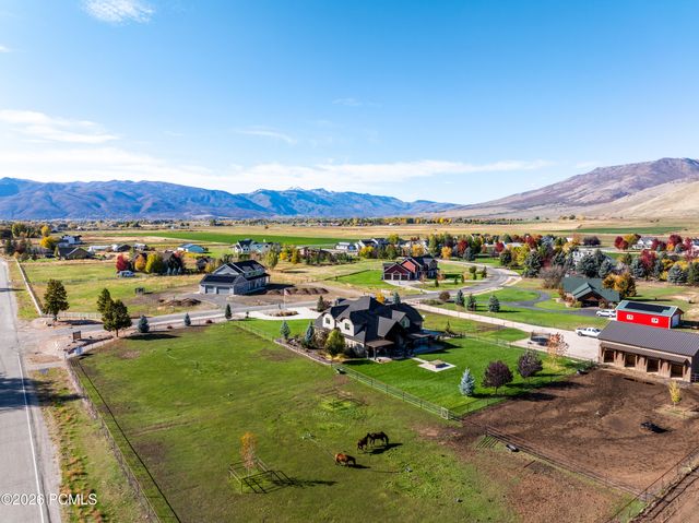 152 N 8750, Huntsville, UT 84317