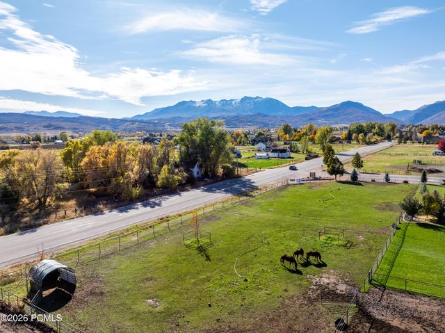152 N 8750, Huntsville, UT 84317