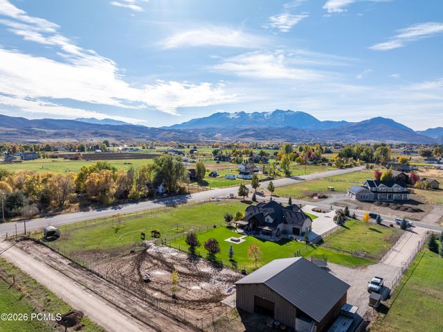 152 N 8750, Huntsville, UT 84317
