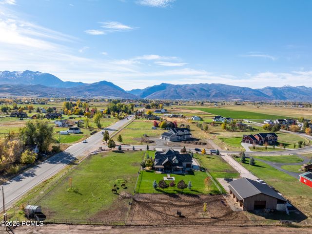 152 N 8750, Huntsville, UT 84317