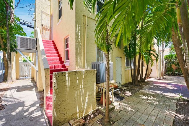 927 4th Street, Miami Beach, FL 33139