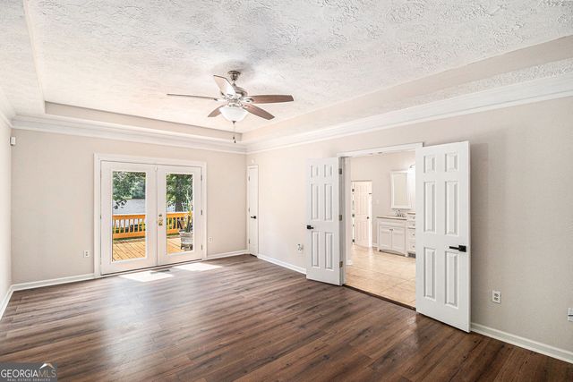 96 Pointe View Court, Jackson, GA 30233