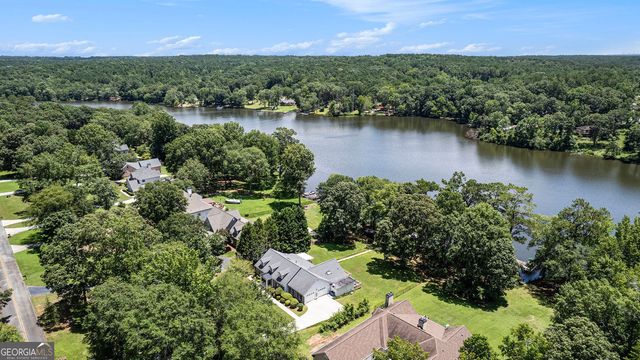 96 Pointe View Court, Jackson, GA 30233