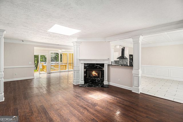 96 Pointe View Court, Jackson, GA 30233