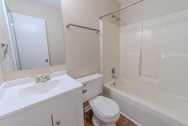 1711 Baltimore Dr Apt C, Clarksville, TN 37043