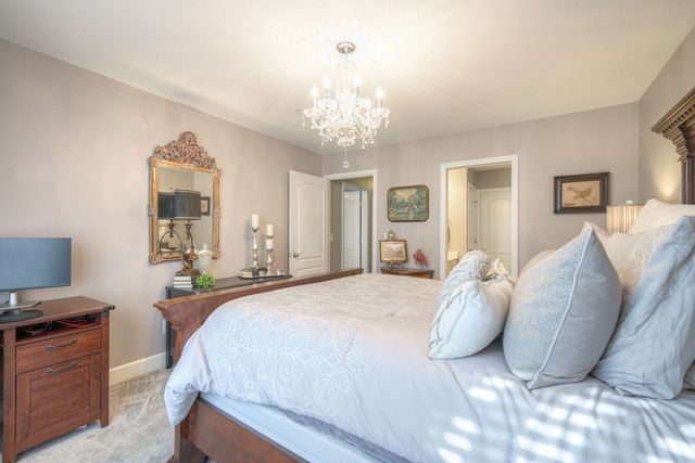 1051 Chatsworth Dr, Old Hickory, TN 37138