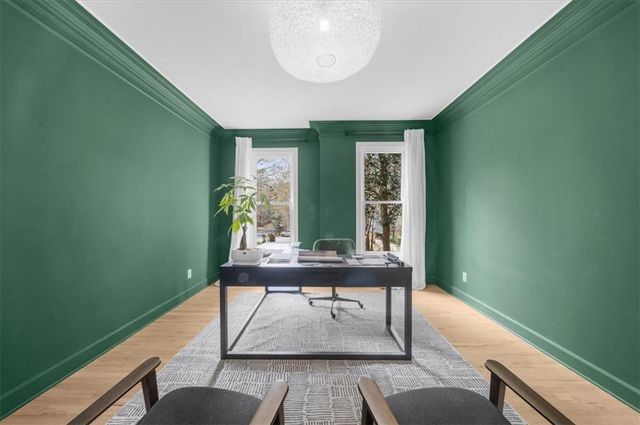 115 Valley Summit Court, Roswell, GA 30075