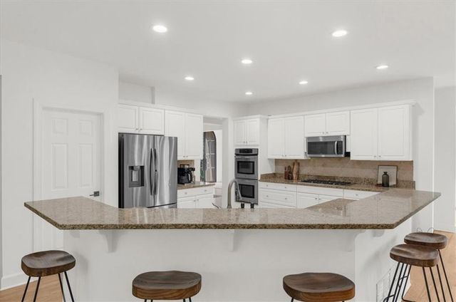 115 Valley Summit Court, Roswell, GA 30075