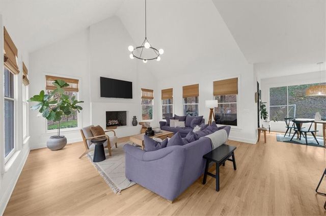 115 Valley Summit Court, Roswell, GA 30075