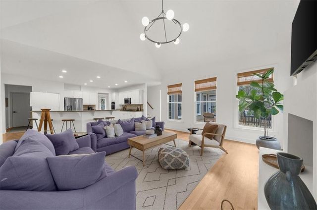 115 Valley Summit Court, Roswell, GA 30075