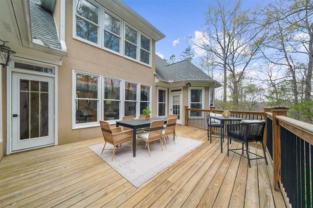 115 Valley Summit Court, Roswell, GA 30075