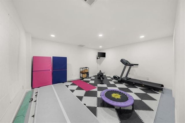 115 Valley Summit Court, Roswell, GA 30075