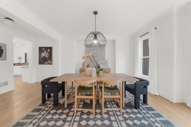 115 Valley Summit Court, Roswell, GA 30075