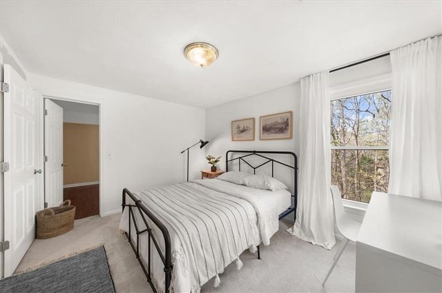 115 Valley Summit Court, Roswell, GA 30075