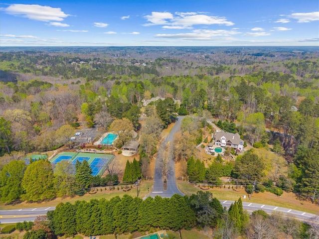 115 Valley Summit Court, Roswell, GA 30075