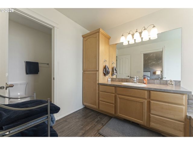 904 Isabel Dr, Jefferson, OR 97352