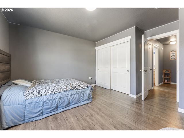 904 Isabel Dr, Jefferson, OR 97352