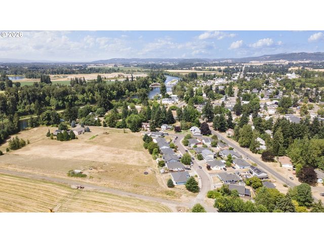 904 Isabel Dr, Jefferson, OR 97352