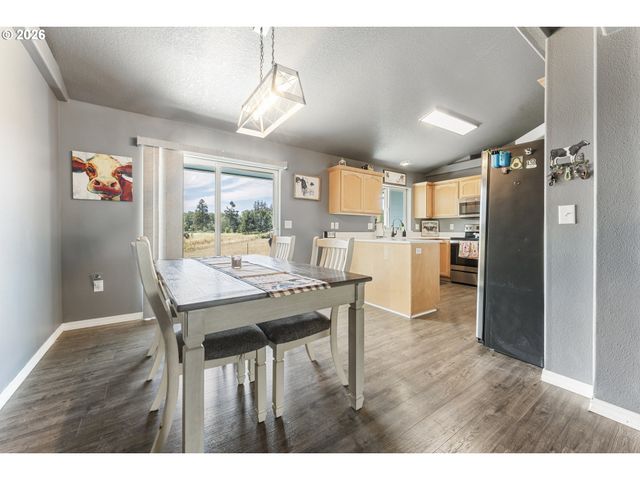 904 Isabel Dr, Jefferson, OR 97352