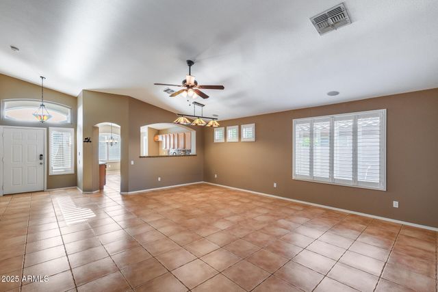 10588 E DUTCHMANS Trail, Gold Canyon, AZ 85118