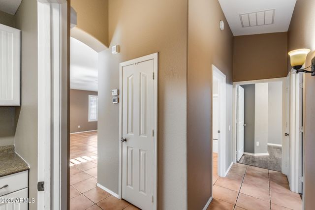 10588 E DUTCHMANS Trail, Gold Canyon, AZ 85118