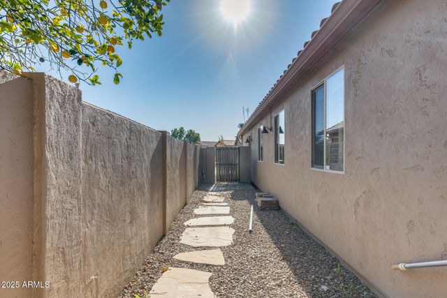 10588 E DUTCHMANS Trail, Gold Canyon, AZ 85118
