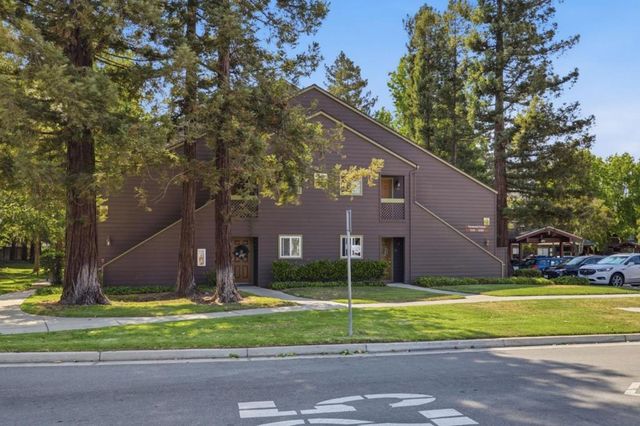1221 Yarwood Court, San Jose, CA 95128