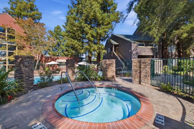 1221 Yarwood Court, San Jose, CA 95128