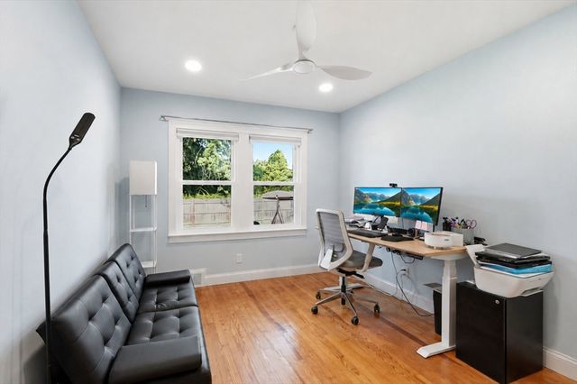 7 Pincushion Rd, Framingham, MA 01702