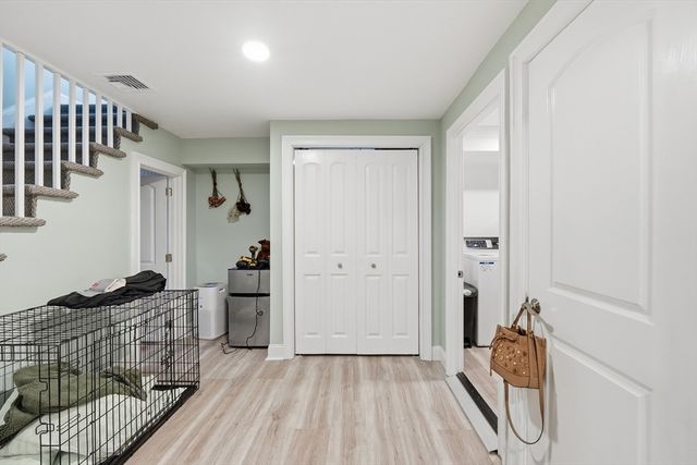 7 Pincushion Rd, Framingham, MA 01702