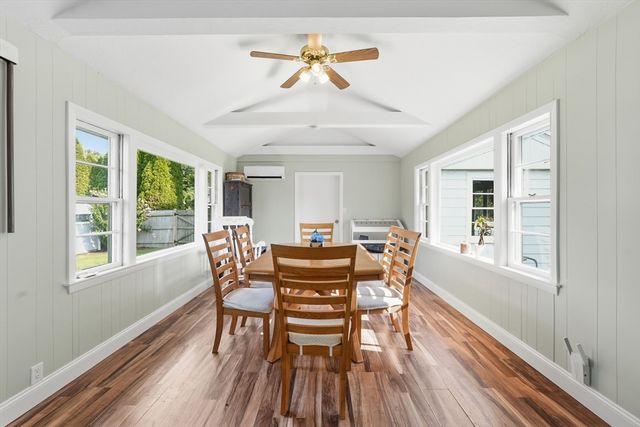 7 Pincushion Rd, Framingham, MA 01702